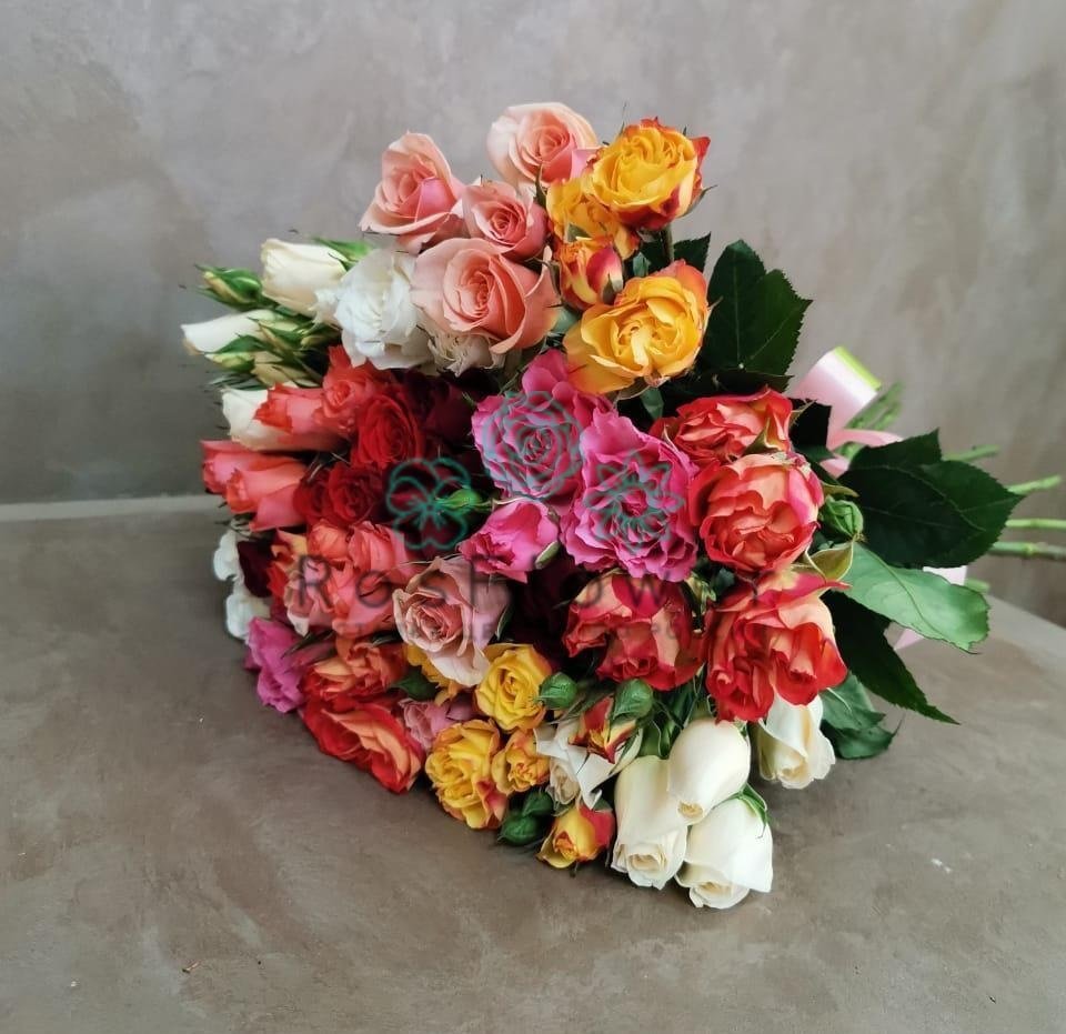 Букет цветов из: Розы в Первомайском Томской области