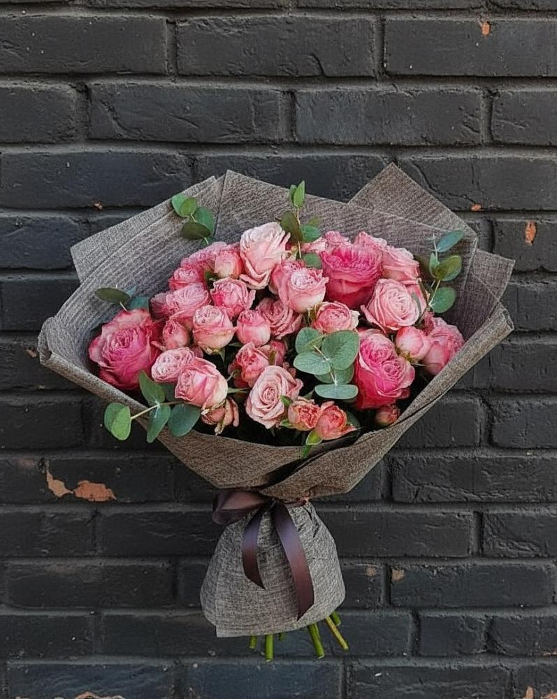 Букет цветов из: Розы в Первомайском Томской области