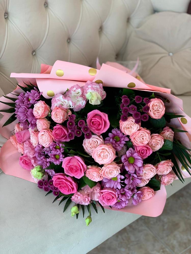 Букет цветов из: Хризантемы, Розы и Лизиантусы в Первомайском Томской области