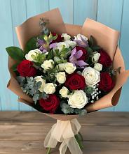 Букет цветов из:  Розы и Альстромерии в Первомайском Томской области