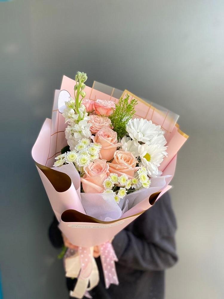 Букет цветов из: Хризантемы и Розы в Первомайском Томской области