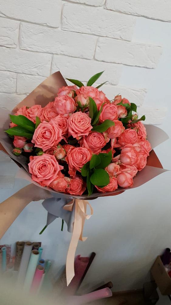 Букет цветов из: Розы в Первомайском Томской области