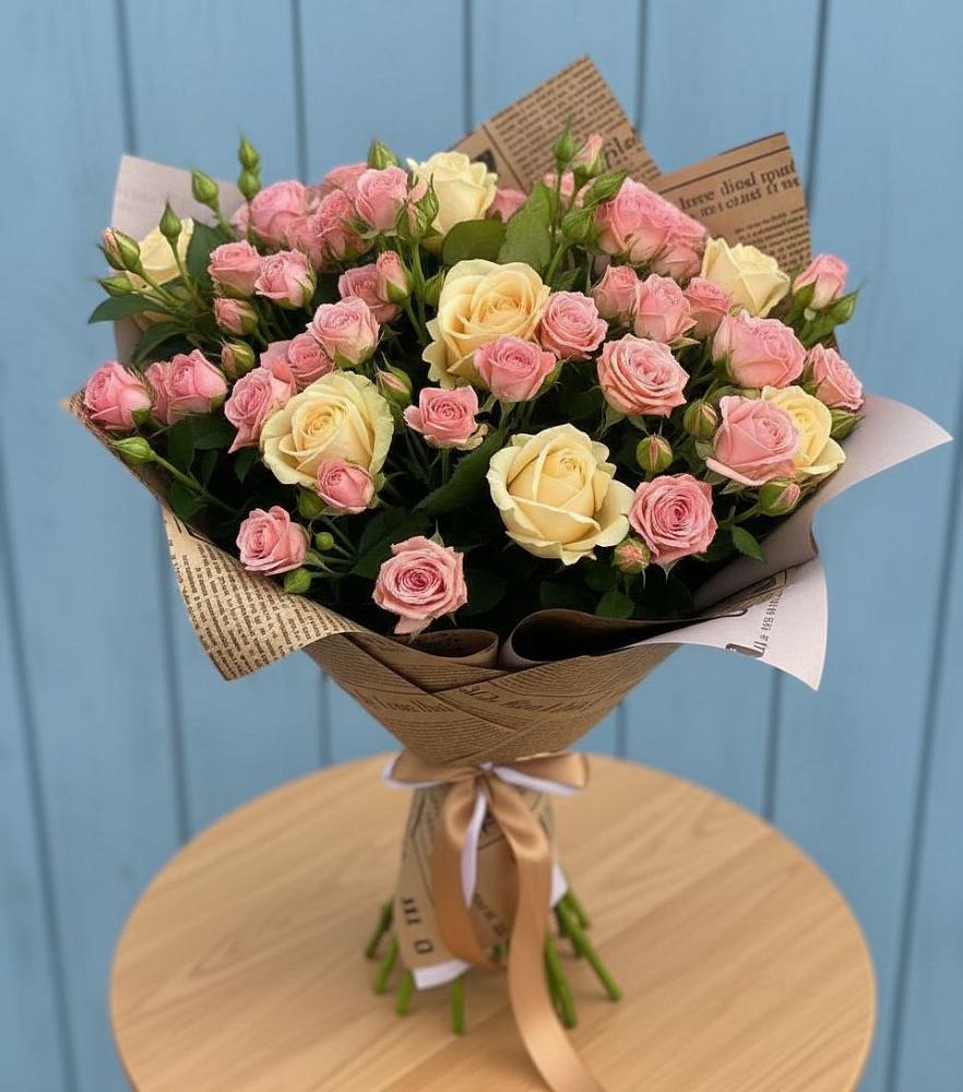 Букет цветов из: Розы в Первомайском Томской области