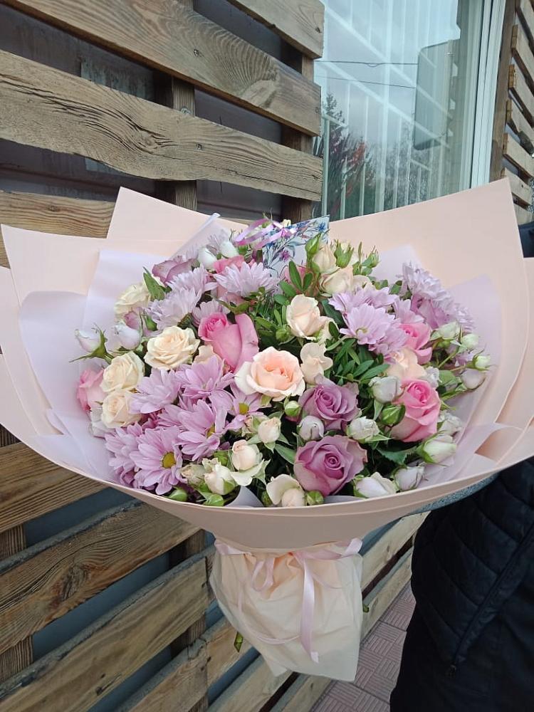 Букет цветов из: Розы и Хризантемы в Первомайском Томской области