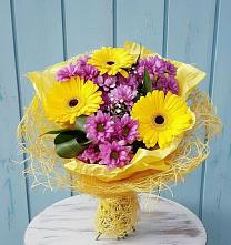 Букет цветов из:  Хризантемы и Герберы в Первомайском Томской области