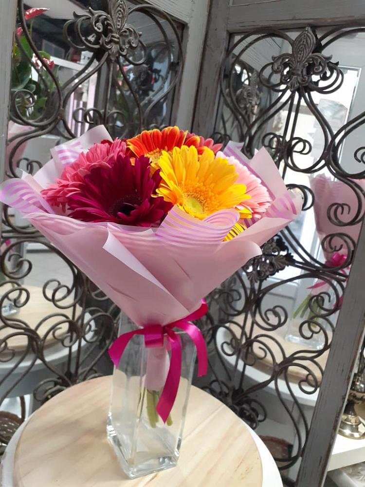 Букет цветов из: Герберы в Первомайском Томской области