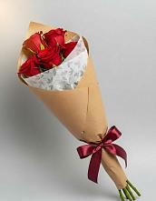 Букет цветов из:  Розы в Первомайском Томской области