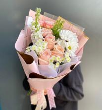 Букет цветов из:  Хризантемы и Розы в Первомайском Томской области