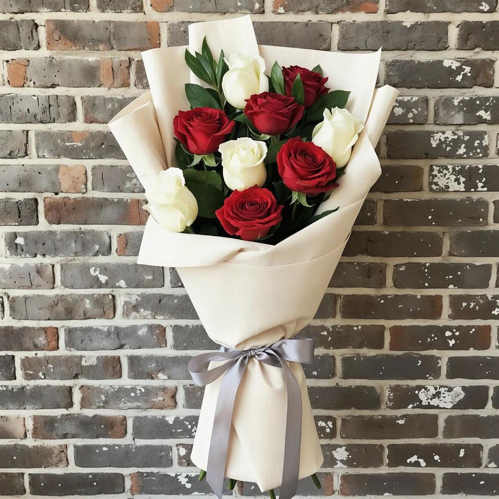 Букет цветов из: Розы в Первомайском Томской области