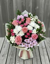 Букет цветов из:  Альстромерии, Гвоздики, Розы и Хризантемы в Первомайском Томской области
