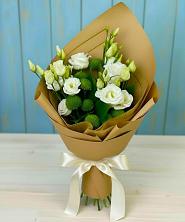 Букет цветов из:  Хризантемы и Лизиантусы в Первомайском Томской области