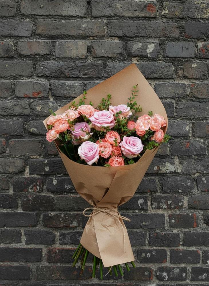 Букет цветов из: Розы в Первомайском Томской области