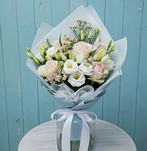 Букет цветов из:  Розы и Лизиантусы в Первомайском Томской области