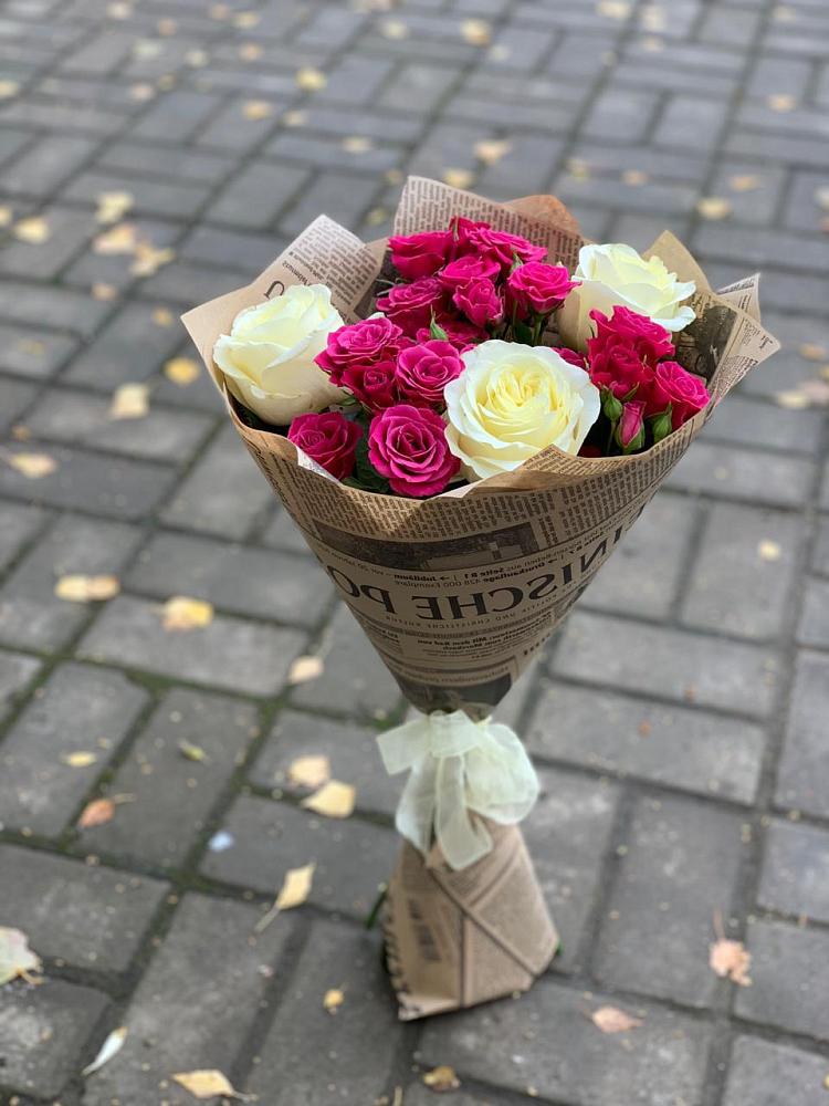 Букет цветов из: Розы в Первомайском Томской области