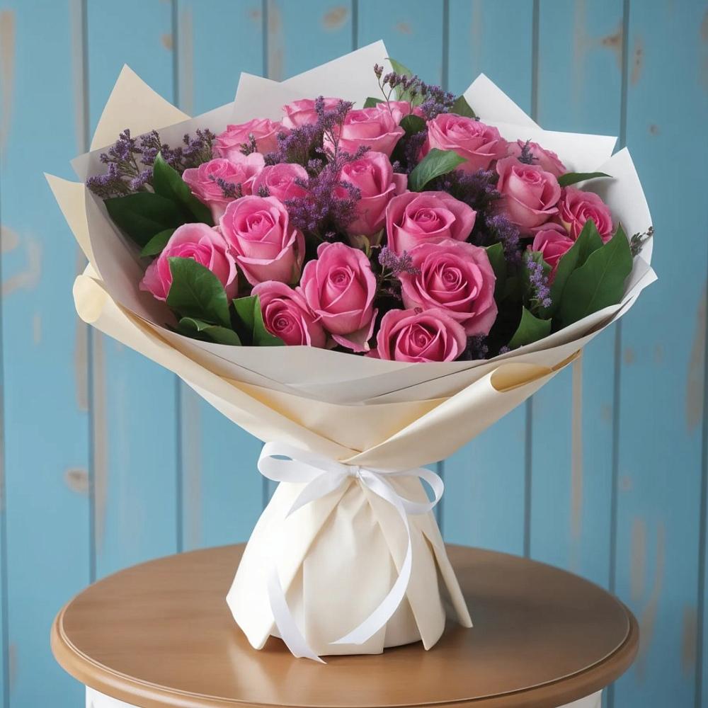 Букет цветов из: Розы в Первомайском Томской области