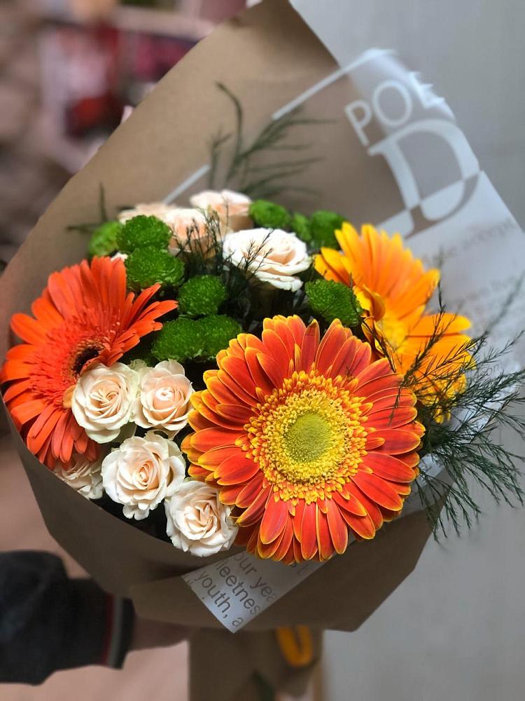 Букет цветов из: Герберы, Хризантемы и Розы в Первомайском Томской области