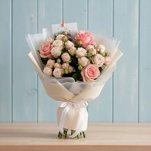 Букет цветов из:  Розы в Первомайском Томской области