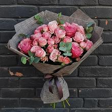 Букет цветов из:  Розы в Первомайском Томской области